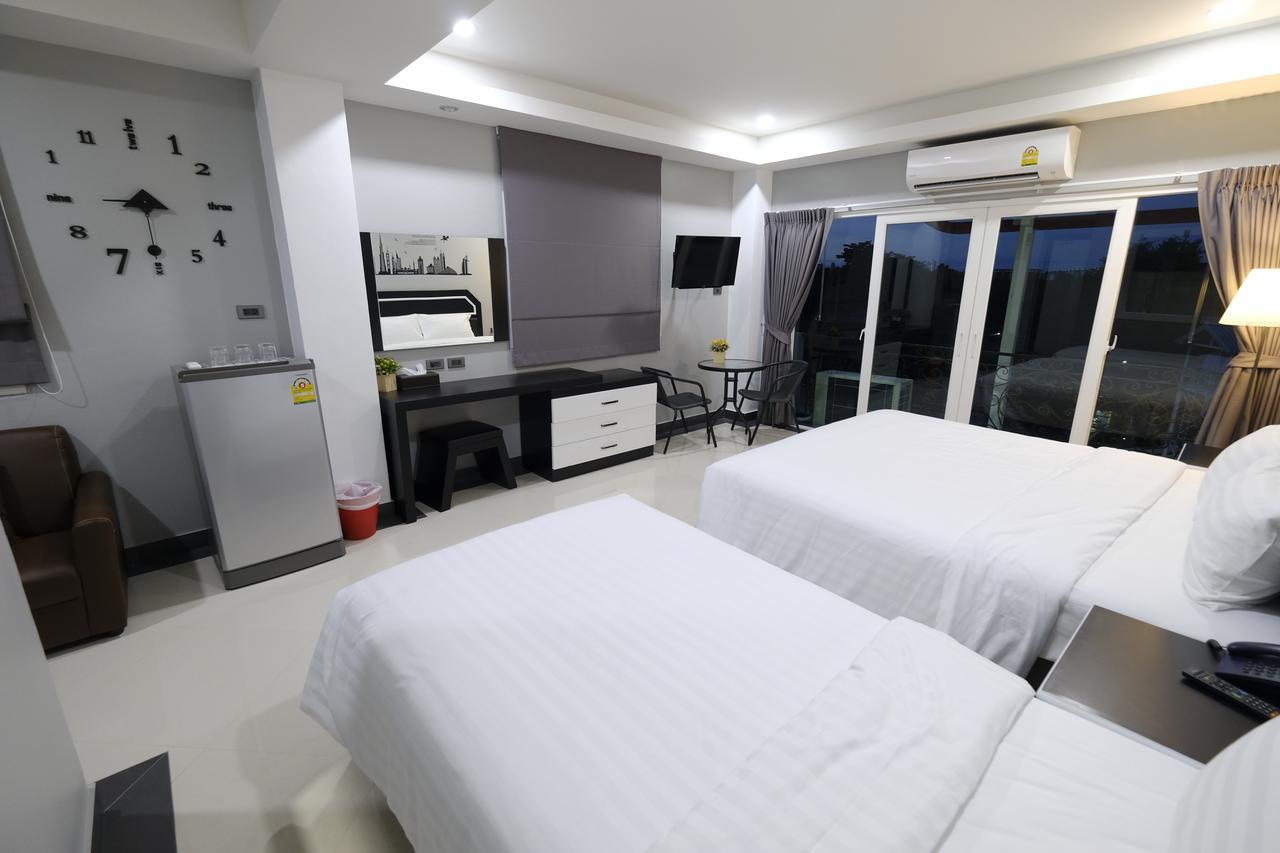The Tung Hotell Pattaya Eksteriør bilde